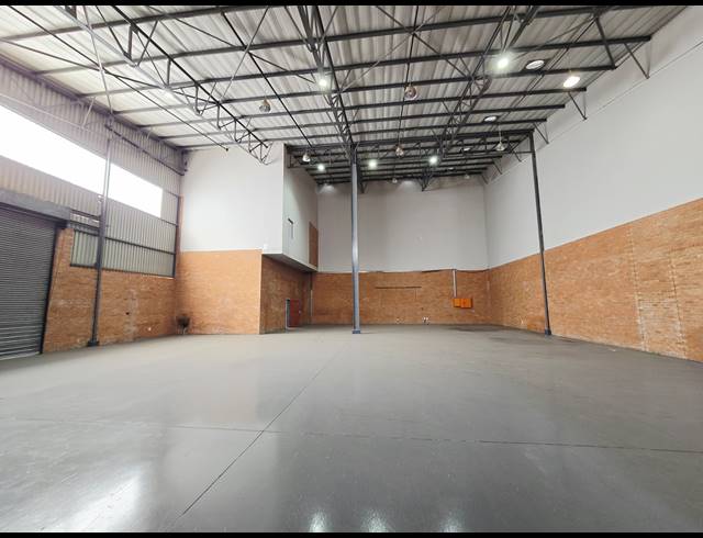 677M² WAREHOUSE TO LET IN COSMO BUSINESS PARK